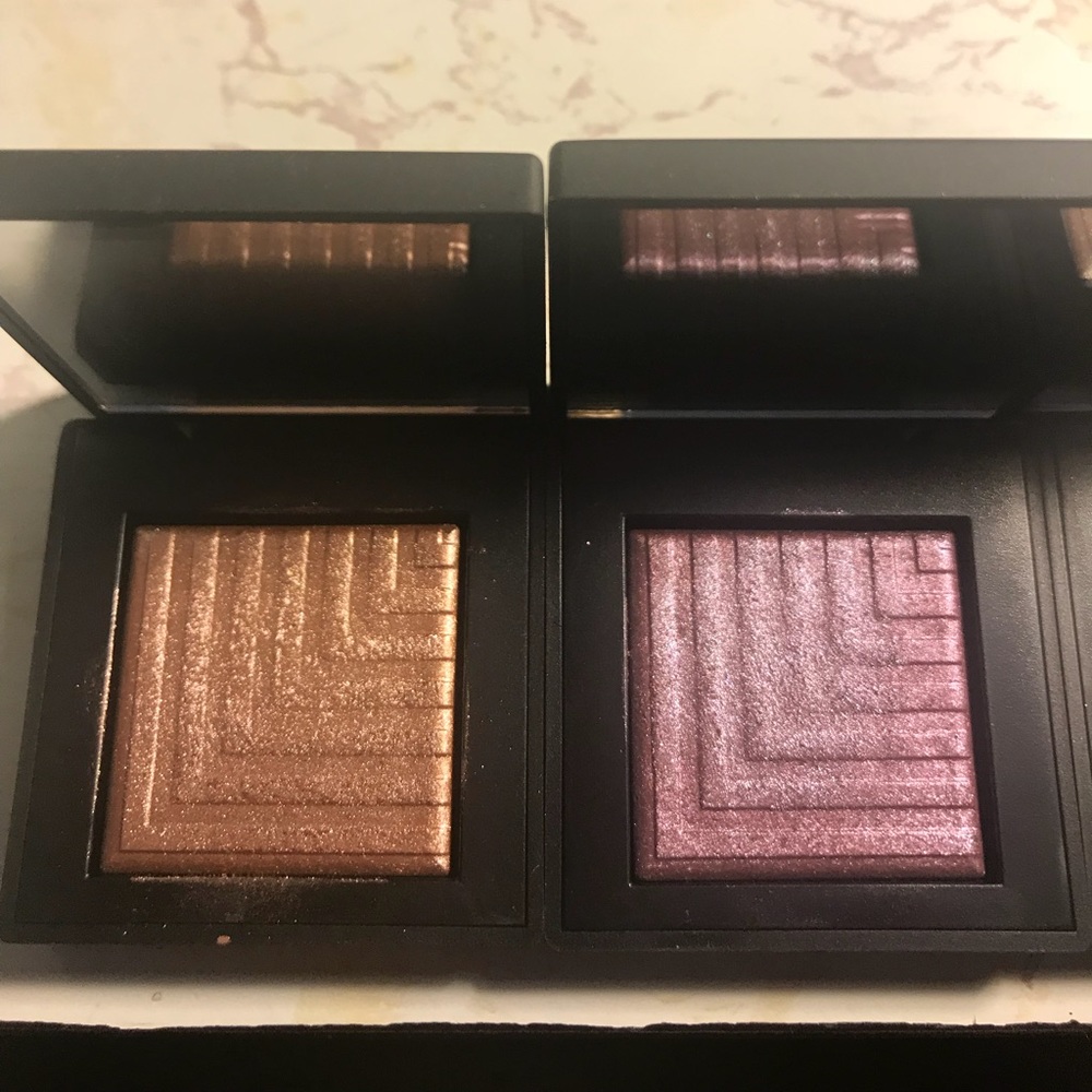 NARS dual intensity single shadows!